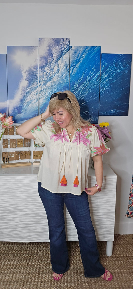 boho blouse, embroidered blouse, feminine style, boho chic, floral top, casual blouse, summer fashion, cream blouse, modest fashion, boho style, artisan top, embroidered fashion, amarylisvipboutique