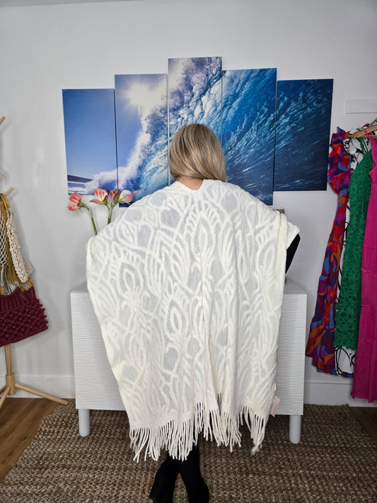 boho ponchos, boho fashion, cozy style, boho accessories, fall ponchos, boho chic, stylish ponchos, layering pieces, bohemian wardrobe, versatile ponchos