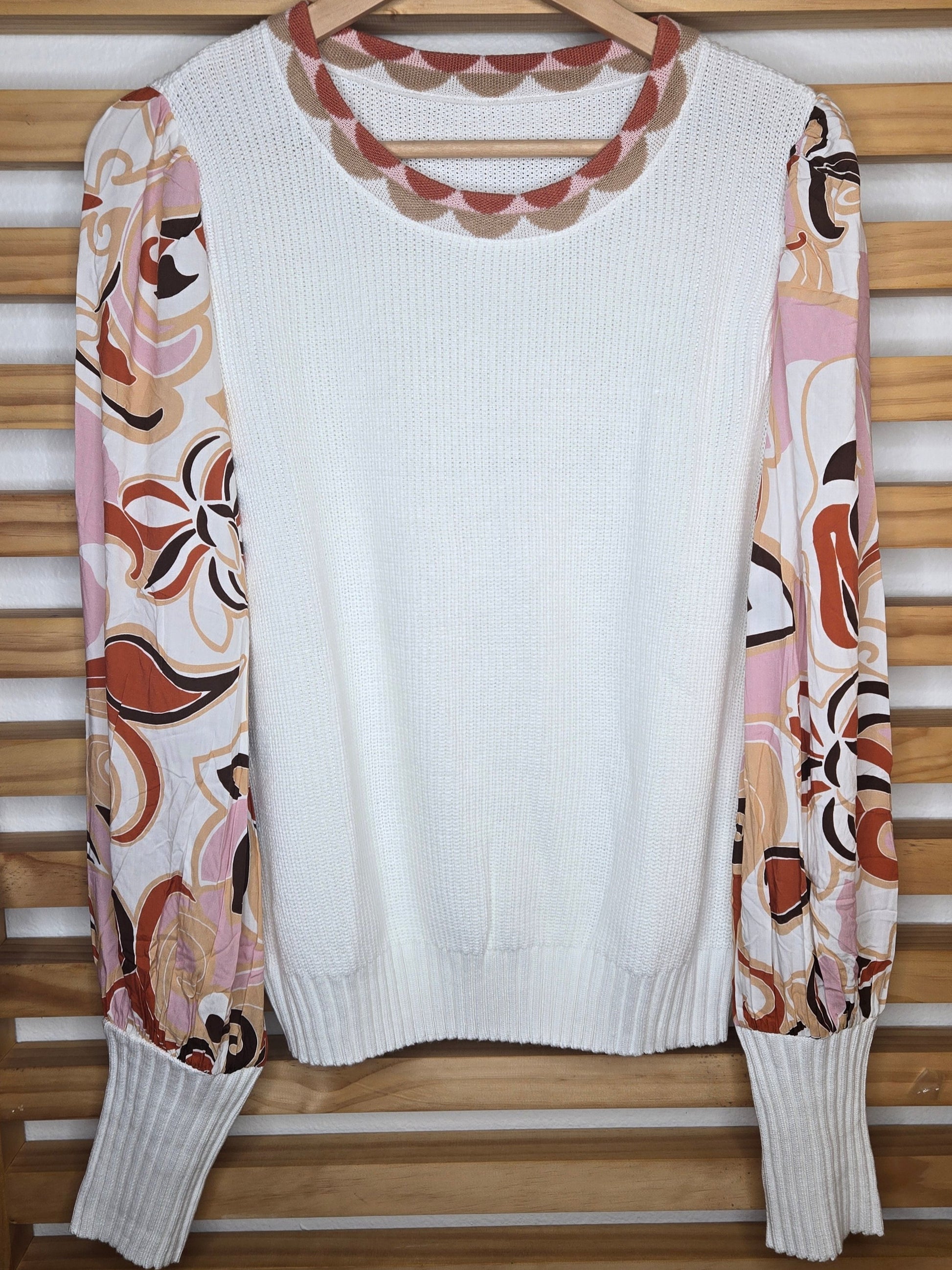 #LanternSleeves #ChicSweater #BohoStyle #CozyVibes #FallFashion #BohoChic #ElegantStyle #FashionInspo #SweaterWeather #StatementSleeves #FeminineFashion #CasualChic #EffortlessStyle #amarylisvipboutique