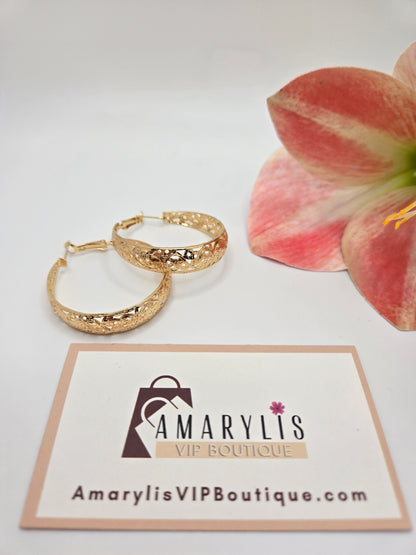 hoop earrings, vintage-inspired jewelry, gold earrings, silver earrings, lightweight earrings, boho chic earrings, elegant hoops, statement accessories