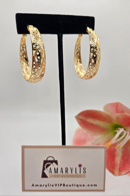 hoop earrings, vintage-inspired jewelry, gold earrings, silver earrings, lightweight earrings, boho chic earrings, elegant hoops, statement accessories