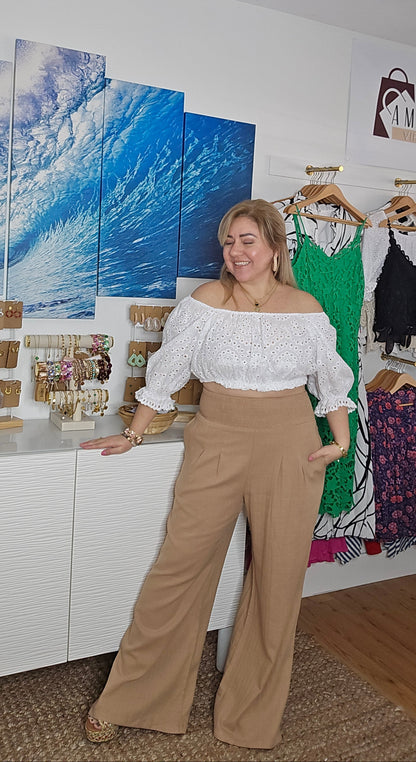 #HighWaistPants #ChicStyle #BohoElegance #ComfortAndStyle #WardrobeEssentials #TimelessFashion #EffortlessChic #TrendyLooks #SmockedWaist #SidePockets #ClassicVibes #amarylisvipboutique