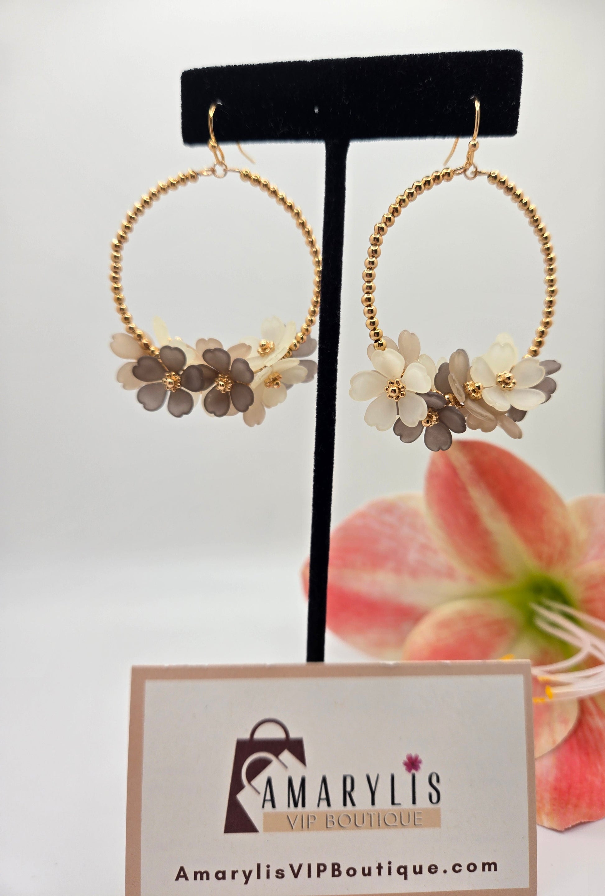 floral earrings, hoop earrings, dangle earrings, boho jewelry, feminine style, gold accessories, modern classics, chic jewelry, gift for her