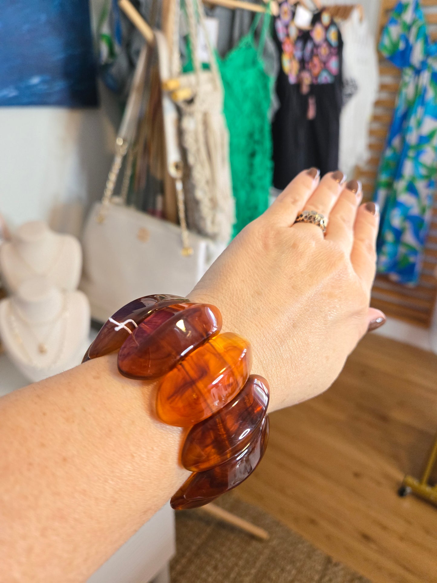 boho jewelry, stretch bracelet, resin bangle, metallic accents, fashion accessories, marble effect, chic style, women’s jewelry