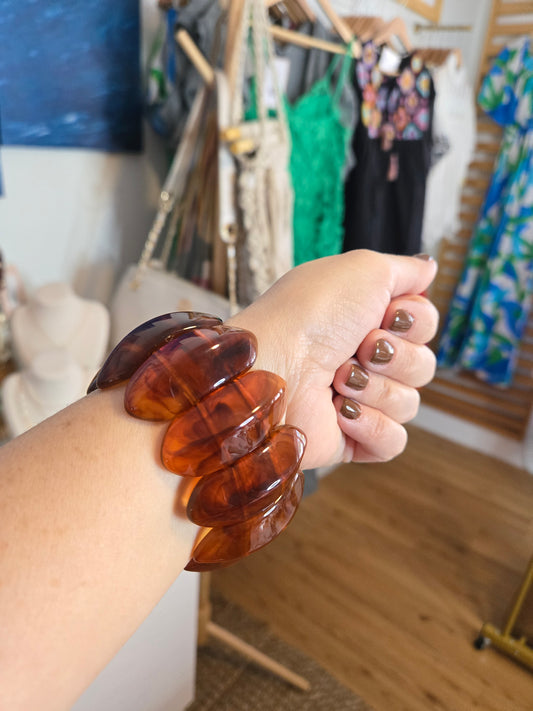 boho jewelry, stretch bracelet, resin bangle, metallic accents, fashion accessories, marble effect, chic style, women’s jewelry
