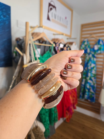 boho jewelry, stretch bracelet, resin bangle, metallic accents, fashion accessories, marble effect, chic style, women’s jewelry
