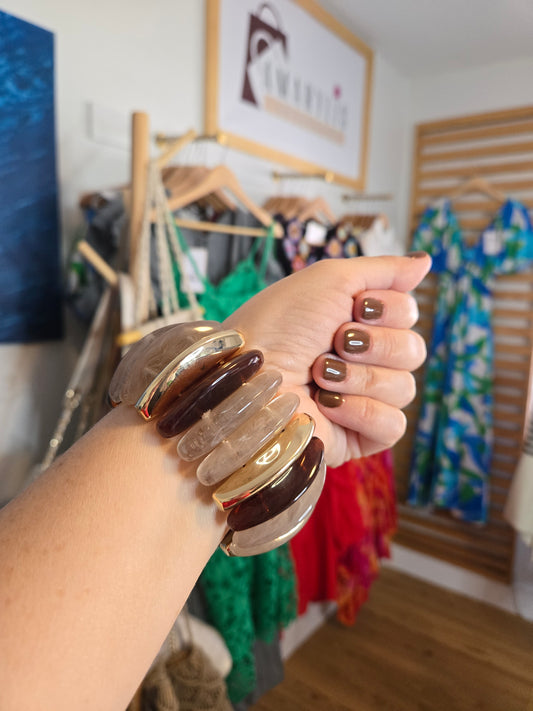 boho jewelry, stretch bracelet, resin bangle, metallic accents, fashion accessories, marble effect, chic style, women’s jewelry
