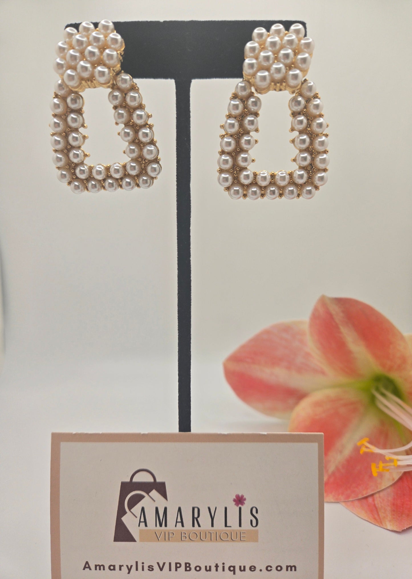 pearl earrings, statement jewelry, hoop earrings, elegant accessories, fashion earrings, versatile earrings, trendy jewelry