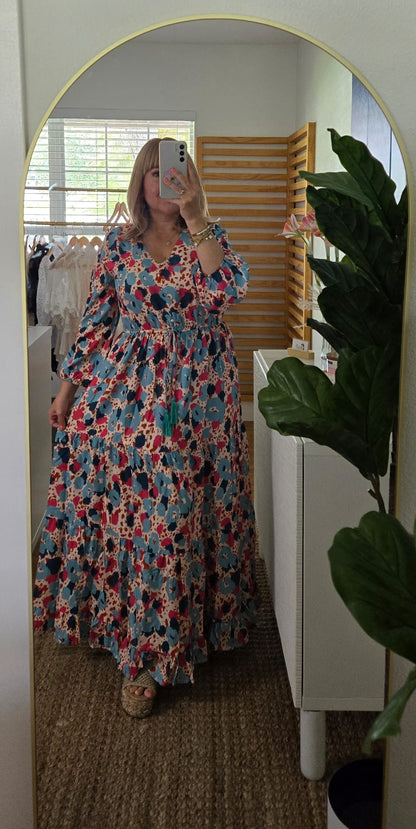 maxi dress, boho style, long dress, flowy dress, summer outfit, casual chic, feminine fashion, elegant dress, bohemian vibes, conservative fashion, comfortable style, wardrobe essential, boutique fashion, timeless look, romantic outfit, effortless style, amarylis, amarylisvipboutique
