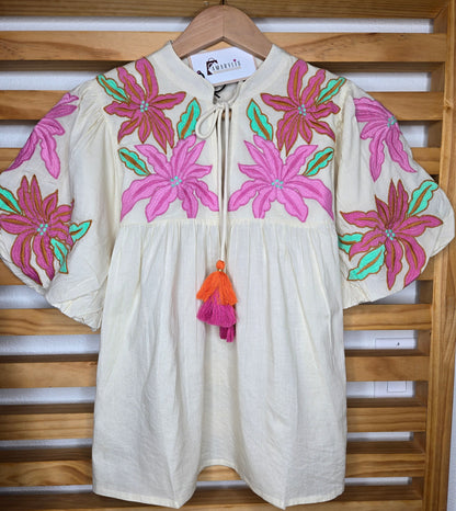 boho blouse, embroidered blouse, feminine style, boho chic, floral top, casual blouse, summer fashion, cream blouse, modest fashion, boho style, artisan top, embroidered fashion