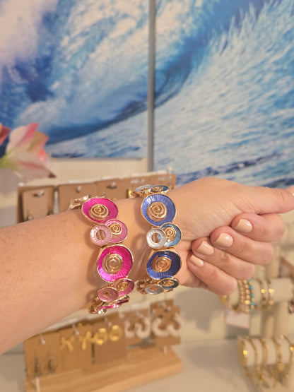 Vintage stretch bracelet
Abstract gold bracelet
Blue and pink accent jewelry
Stretchy bracelet for women
Comfortable gold-tone bracelet
Elastic bracelet for small wrists
Boho chic gold bracelet
Everyday vintage bracelet
Retro gold jewelry for women
Adjustable vintage bracelet