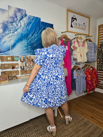 blue dress, floral print, puff sleeve dress, boho chic, casual dress, lined dress, dress with pockets, tiered dress, feminine style, vestido azul, vestido floral, vestido boho, mangas abullonadas, vestido con bolsillos, vestido forrado, vestido en capas, moda femenina, amarylisvipboutique