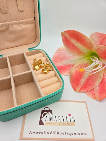 18K Gold Dainty Bow Heart Earrings - Non-Tarnish