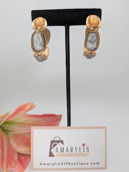 vintage hoops

titanium post earrings

stone hoop earrings

minimalist hoops

hypoallergenic jewelry

Earrings

classic style

boho earrings

amarylisviboutique