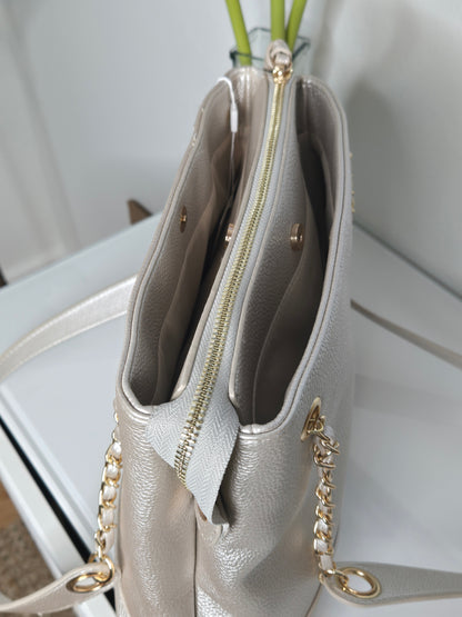 Functional & Chic Tote Bag – Designed for Everyday Essentials