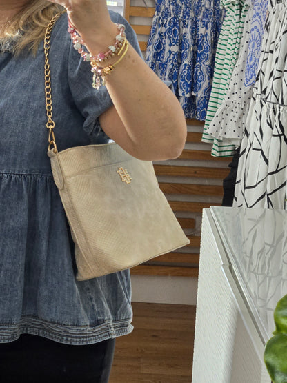 Everyday Bucket Bag with 2 Stylish Straps