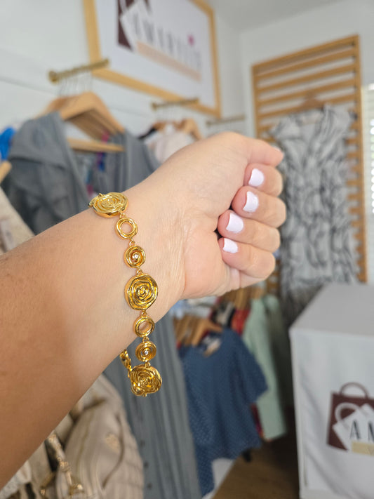 Vintage-Inspired 18K Gold Round Link Bracelet